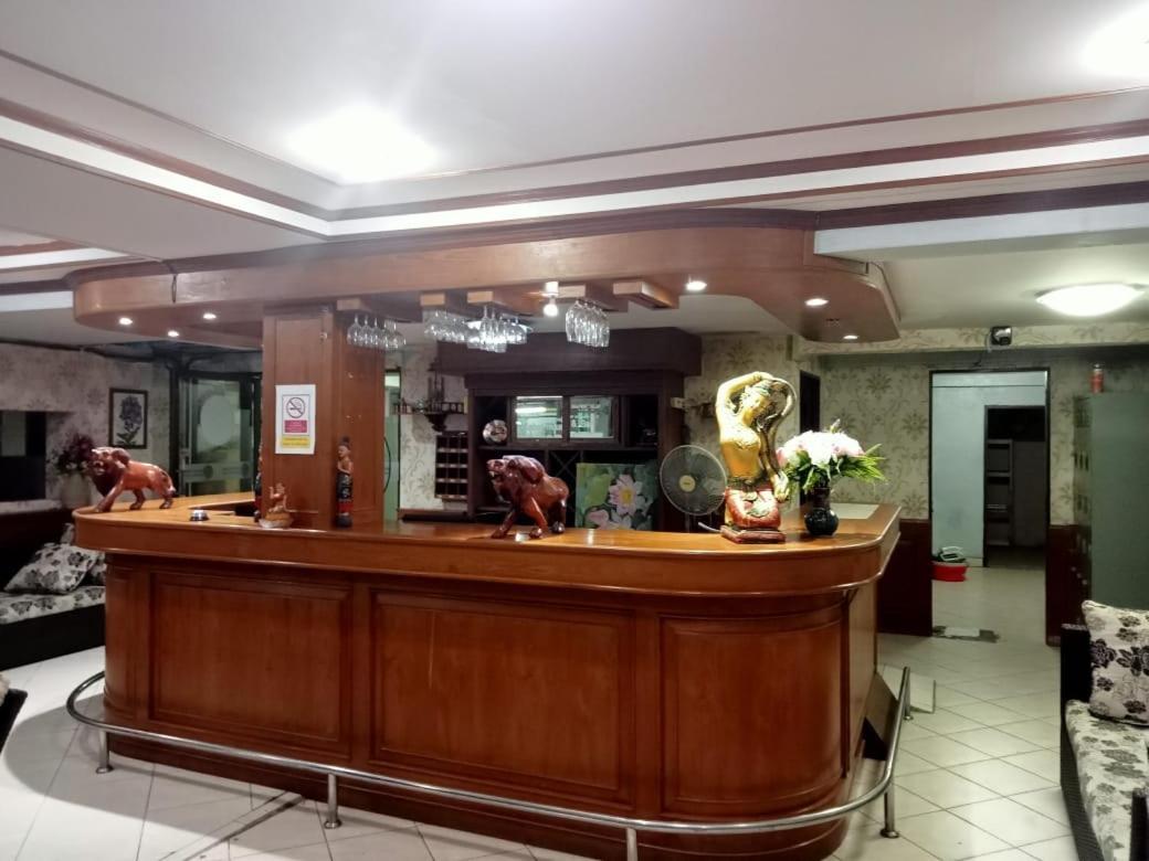Kingfisher House And Bar 파타야 외부 사진